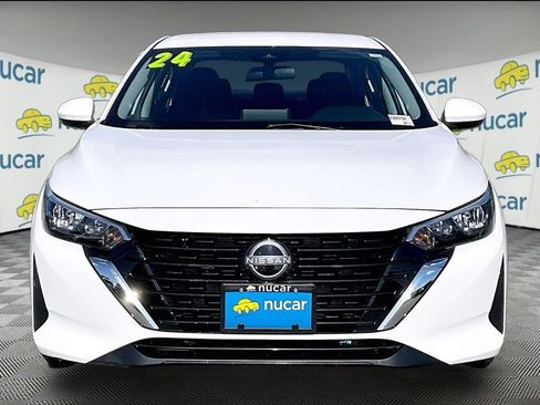 Used 2024 Nissan Sentra SV FWD image 2