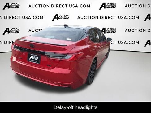 Used 2025 Toyota Camry XSE image 12