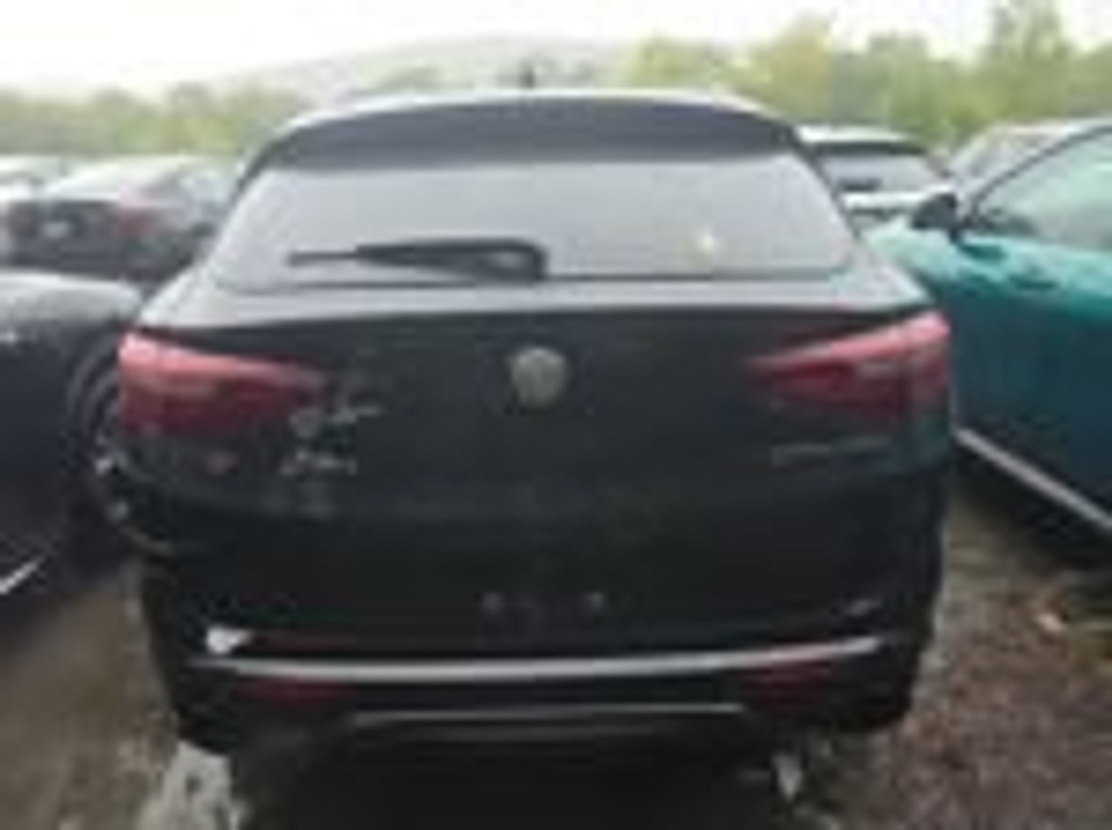 Used 2023 Alfa Romeo Stelvio Estrema AWD/4WD image 7