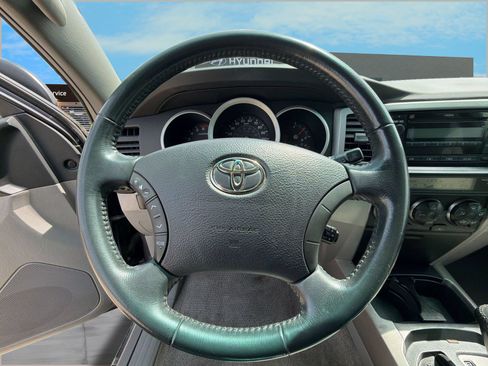 Used 2007 Toyota 4Runner SR5 RWD image 11