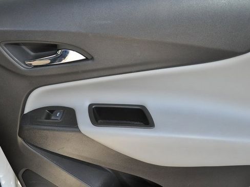 Used 2023 Chevrolet Equinox LS w/ LS Convenience Package image 28