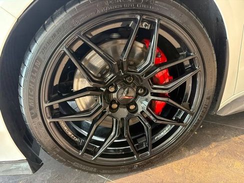 Used 2025 Chevrolet Corvette Z06 RWD image 7
