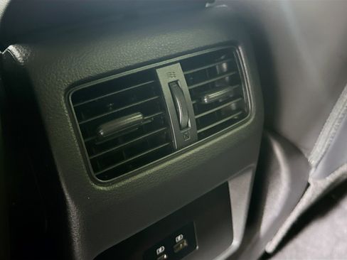 Used 2023 Nissan Rogue SV w/ SV Premium B Package FWD image 26