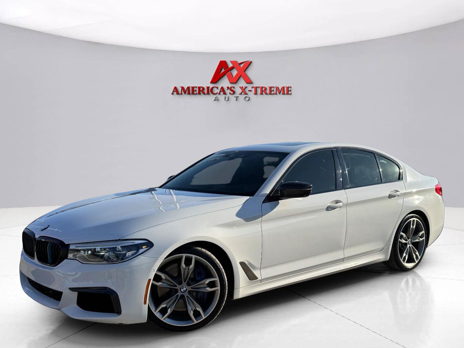 Used 2019 BMW M550i xDrive AWD/4WD image 1