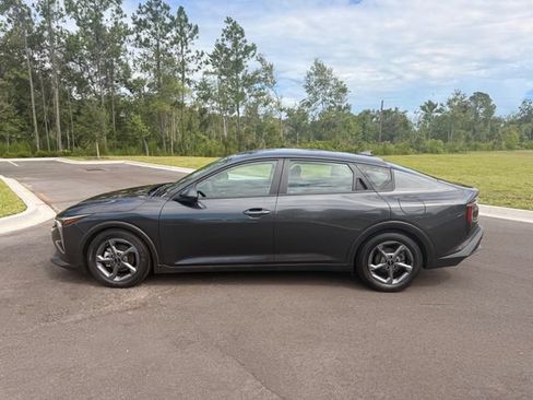 Used 2025 Kia K4 FWD image 8