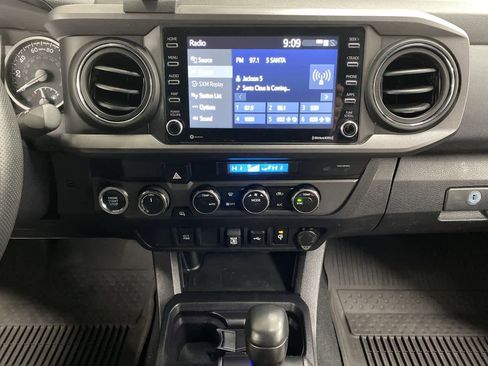 Used 2023 Toyota Tacoma TRD Off-Road image 24