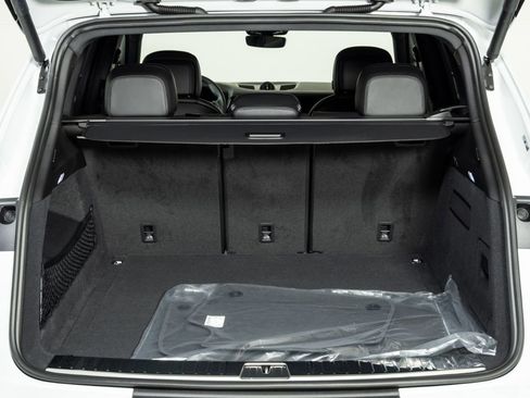 New 2026 Porsche Cayenne image 31