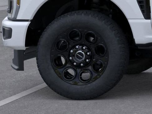 New 2026 Ford F350 Lariat w/ Black Appearance Package image 19