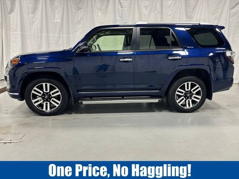 Used 2022 Toyota 4Runner Limited AWD/4WD image 4