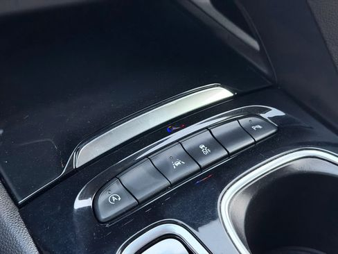 Used 2022 Buick Envision Preferred w/ Safety Package FWD image 37