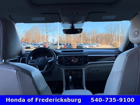 Used 2021 Volkswagen Atlas SE w/ Panoramic Sunroof Package image 43