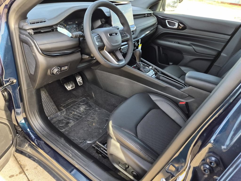 New 2026 Jeep Compass Latitude AWD/4WD image 11