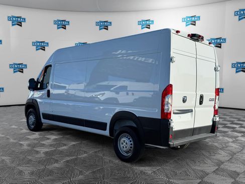 Used 2025 RAM ProMaster 2500 w/ Storage Group image 4