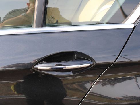 Used 2011 BMW 535i Sedan image 28