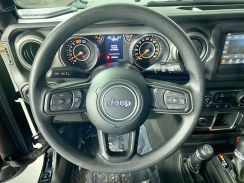 Used 2021 Jeep Wrangler Unlimited Willys image 12