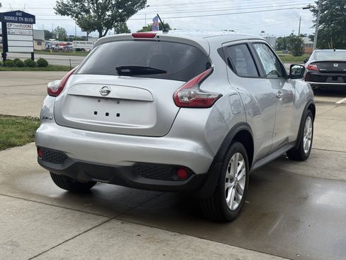 Used 2016 Nissan Juke S FWD image 7
