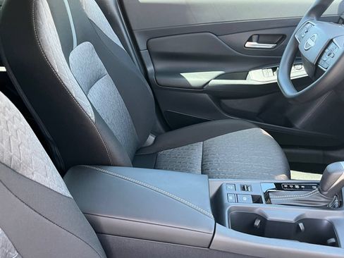 New 2027 Nissan Sentra SV w/ Floor Mat Package FWD image 10