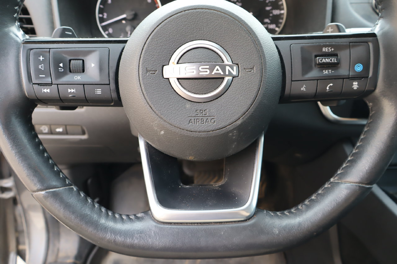 Certified 2023 Nissan Rogue SV w/ SV Premium B Package FWD image 11