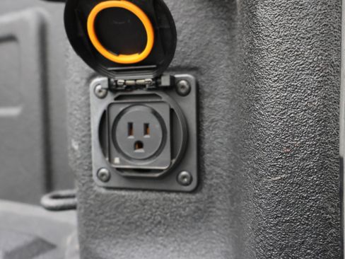 Used 2024 Chevrolet Silverado 3500 LT w/ Convenience Package image 29