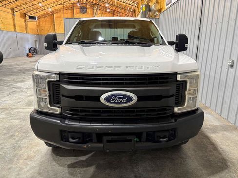 Used 2019 Ford F250 XL w/ Power Equipment Group AWD/4WD image 7