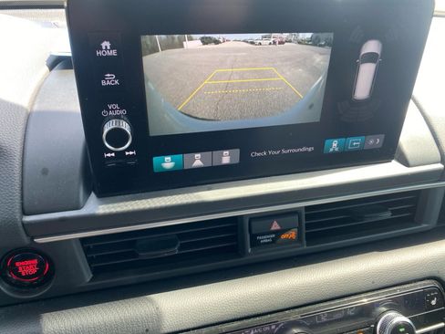 Certified 2025 Honda Pilot EX-L image 23