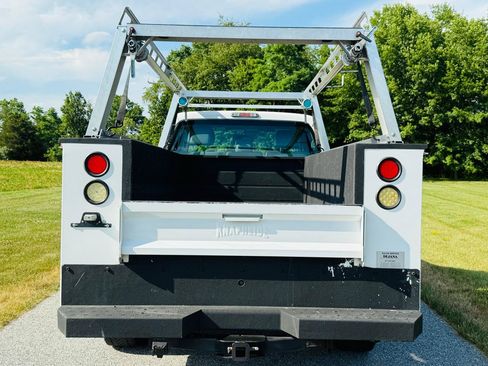 Used 2016 Ford F250 XL w/ Power Equipment Group RWD image 7