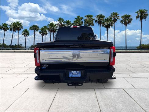 Used 2024 Ford F250 Platinum image 7