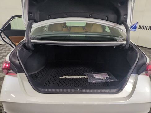Used 2020 Toyota Avalon Limited w/ All Weather Liner Package FWD image 25
