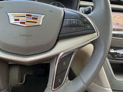 Used 2022 Cadillac XT5 Premium Luxury image 31