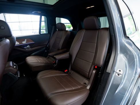 Used 2022 Mercedes-Benz GLS 450 4MATIC image 49