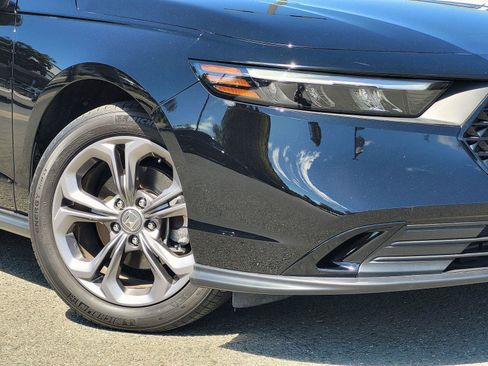 Used 2023 Honda Accord EX image 11