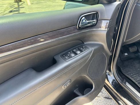 Used 2021 Jeep Grand Cherokee Overland w/ Protech Group AWD/4WD image 15