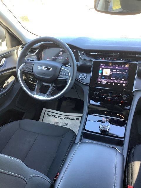 Certified 2023 Jeep Grand Cherokee L Laredo w/ Luxury Tech Group I AWD/4WD image 11