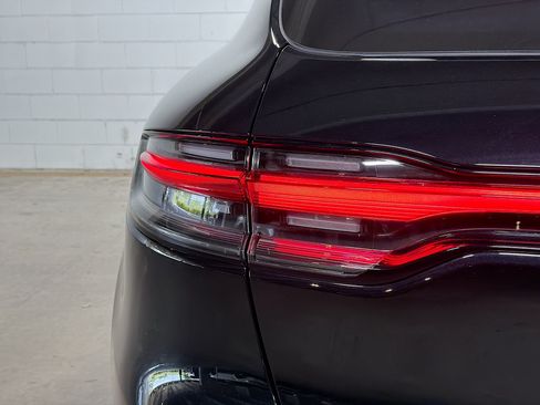 Certified 2026 Porsche Macan S AWD/4WD image 11