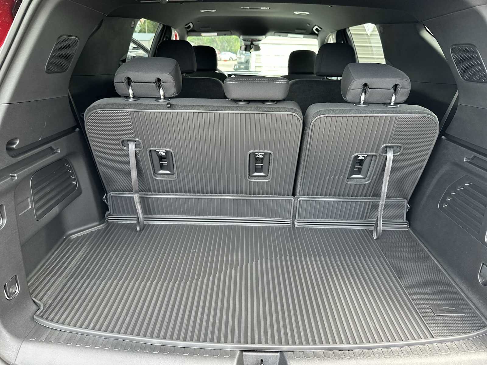 New 2026 Chevrolet Traverse LT w/ LPO, Floor Liner Package FWD image 25