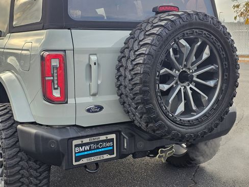 Used 2023 Ford Bronco Outer Banks image 7