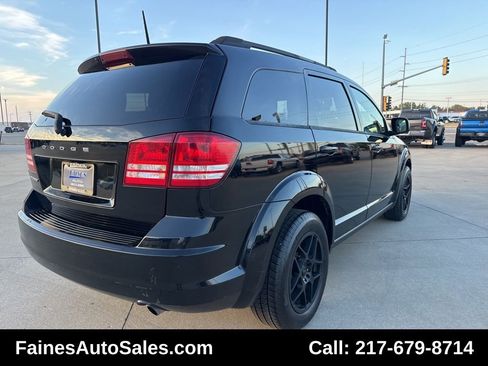 Used 2019 Dodge Journey SE image 18