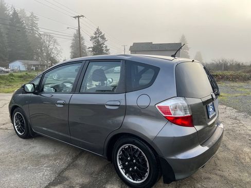 Used 2012 Honda Fit image 6