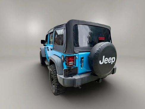 Used 2018 Jeep Wrangler Unlimited Sport AWD/4WD image 4
