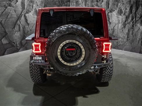 Used 2021 Jeep Wrangler Unlimited Rubicon w/ Trailer Tow Package image 17