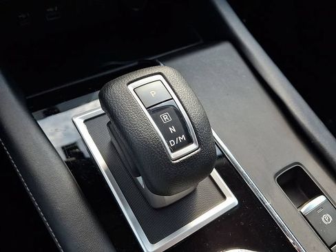 Used 2022 Mitsubishi Outlander ES AWD/4WD image 14