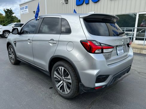 Used 2021 Mitsubishi Outlander Sport ES image 3