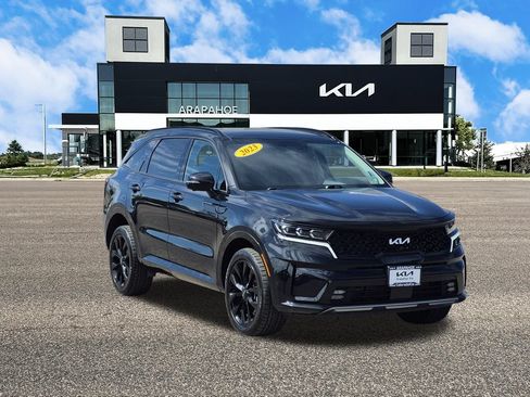 Used 2023 Kia Sorento SX AWD/4WD image 2