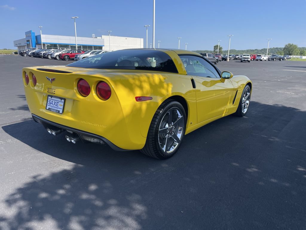Used 2007 Chevrolet Corvette Coupe w/ Preferred Equipment Group RWD image 5