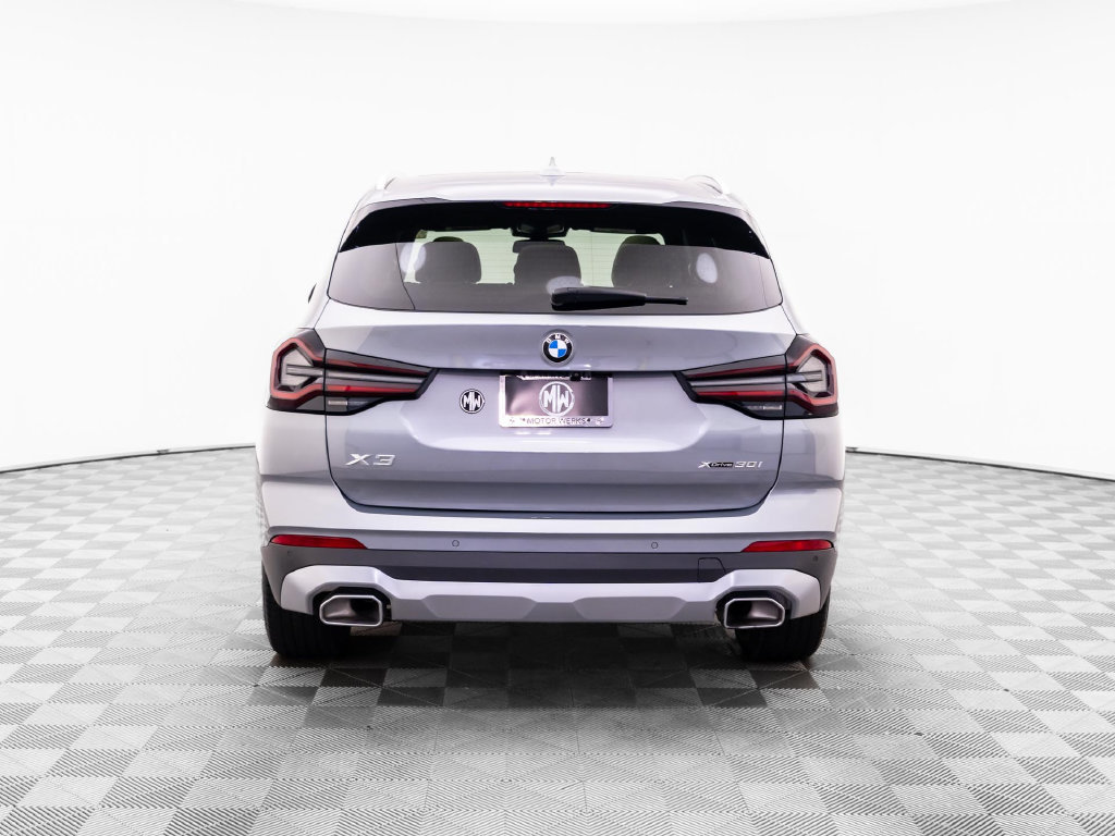 Used 2023 BMW X3 xDrive30i w/ Premium Package AWD/4WD image 5