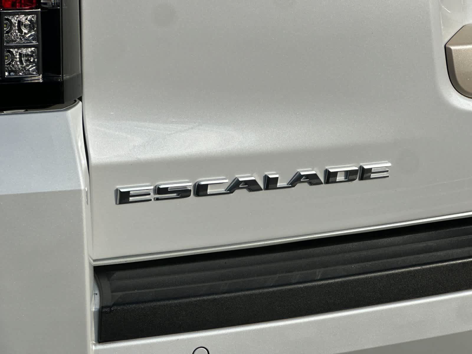 Used 2019 Cadillac Escalade ESV Platinum AWD/4WD image 29