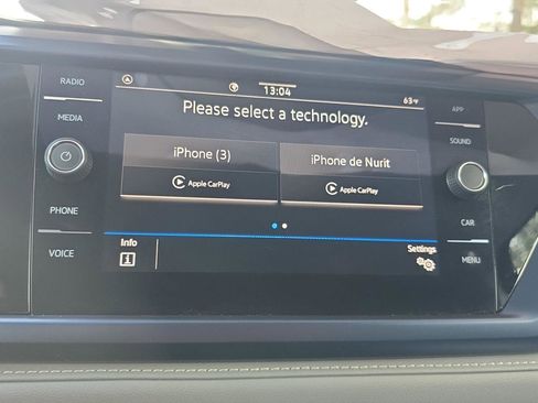 Used 2024 Volkswagen Taos SE image 22