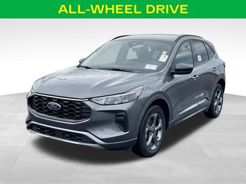 Used 2024 Ford Escape ST-Line w/ Tech Pack #1 AWD/4WD image 4