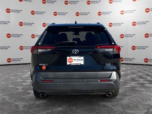 Used 2019 Toyota RAV4 XLE image 4