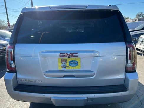 Used 2017 GMC Yukon XL SLT AWD/4WD image 5